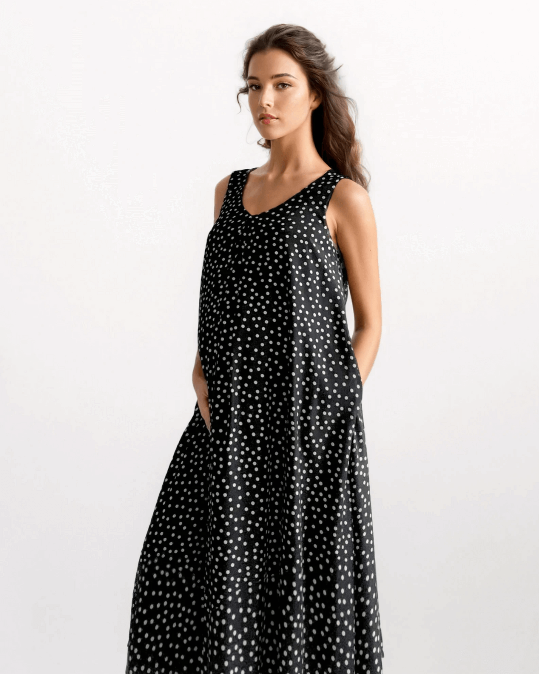 A high end designer brand for maternity doing stylish summer dresses for workwear, summer occasions and events